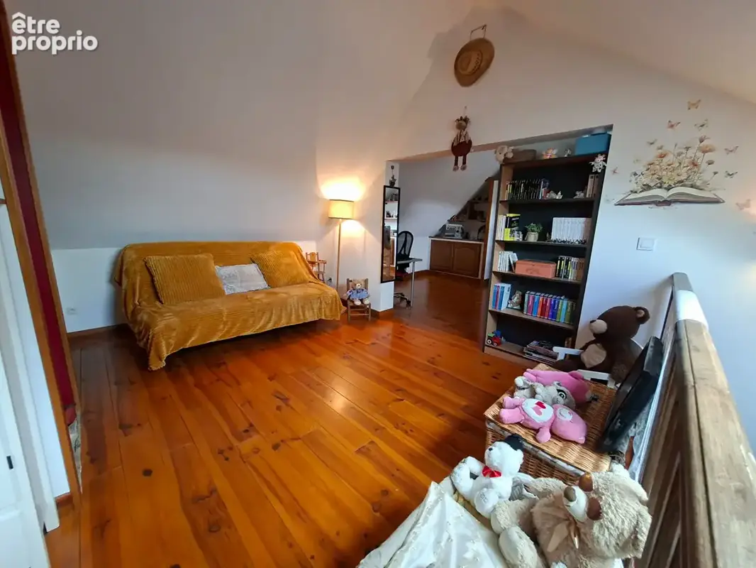 Maison St Gobert 7 pièce(s) 194.56 m2 - photo 11