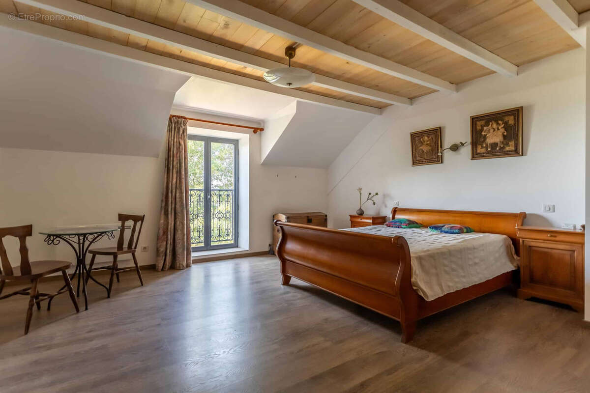 Maison à LAUZERTE