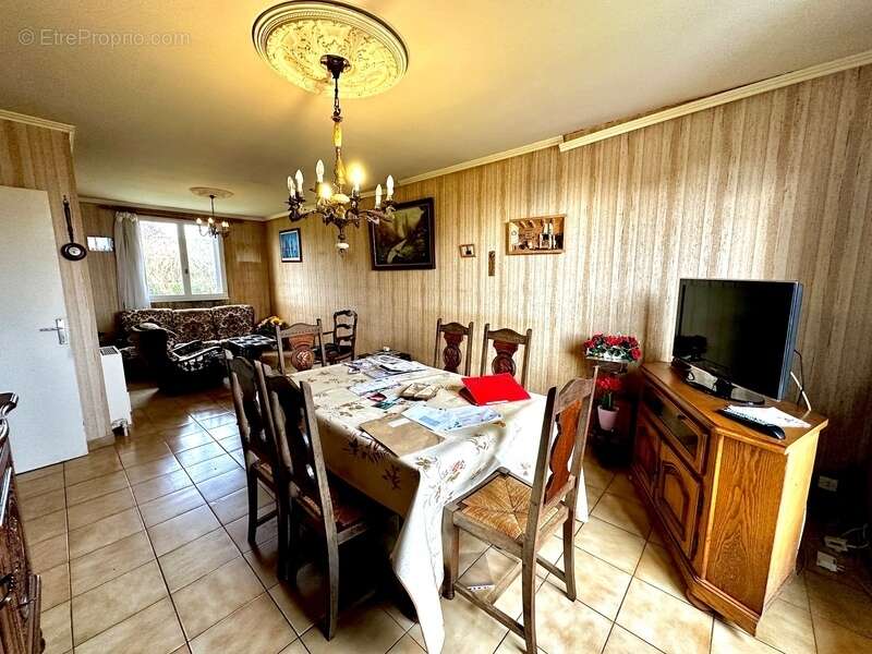 Maison à MINIAC-MORVAN