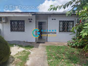 Maison à SAINT-LAURENT-DU-MARONI