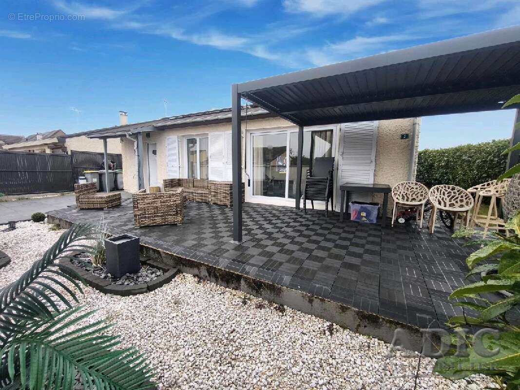 Maison à MOUSSY-LE-NEUF