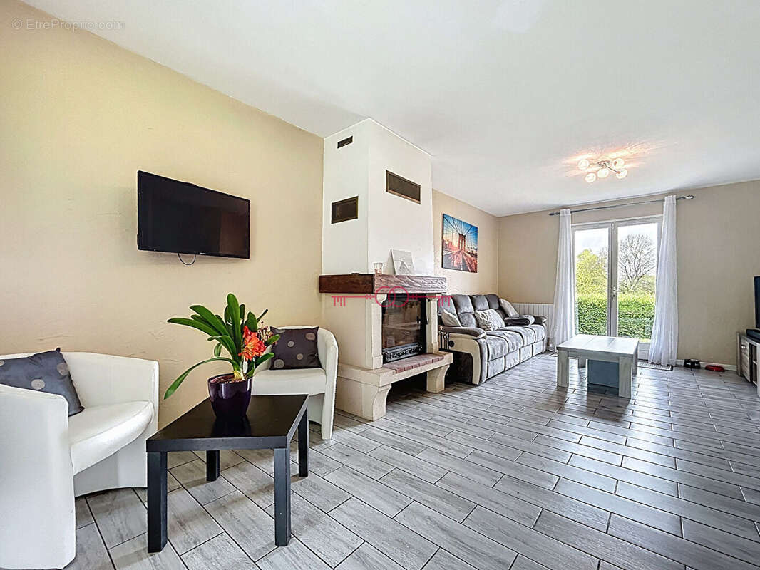 Maison à VILLE-EN-SELVE