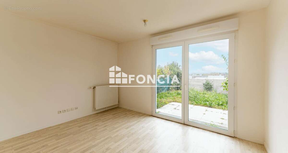 Appartement à VILLENOY