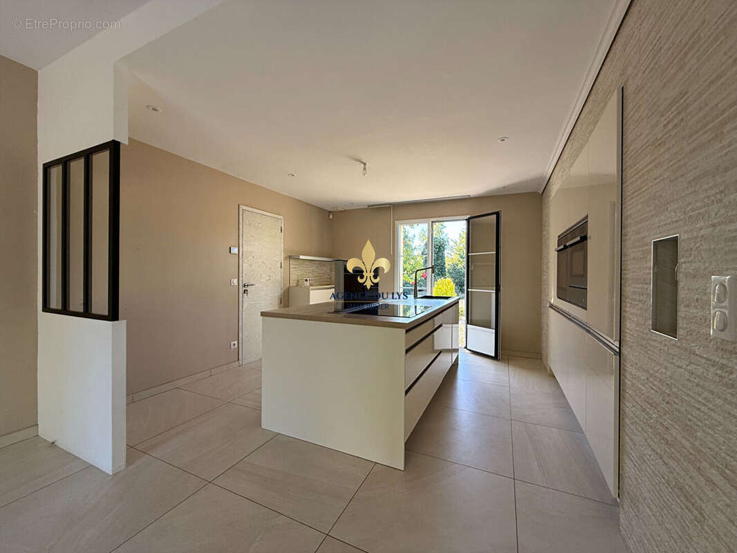 Maison à MORTEFONTAINE