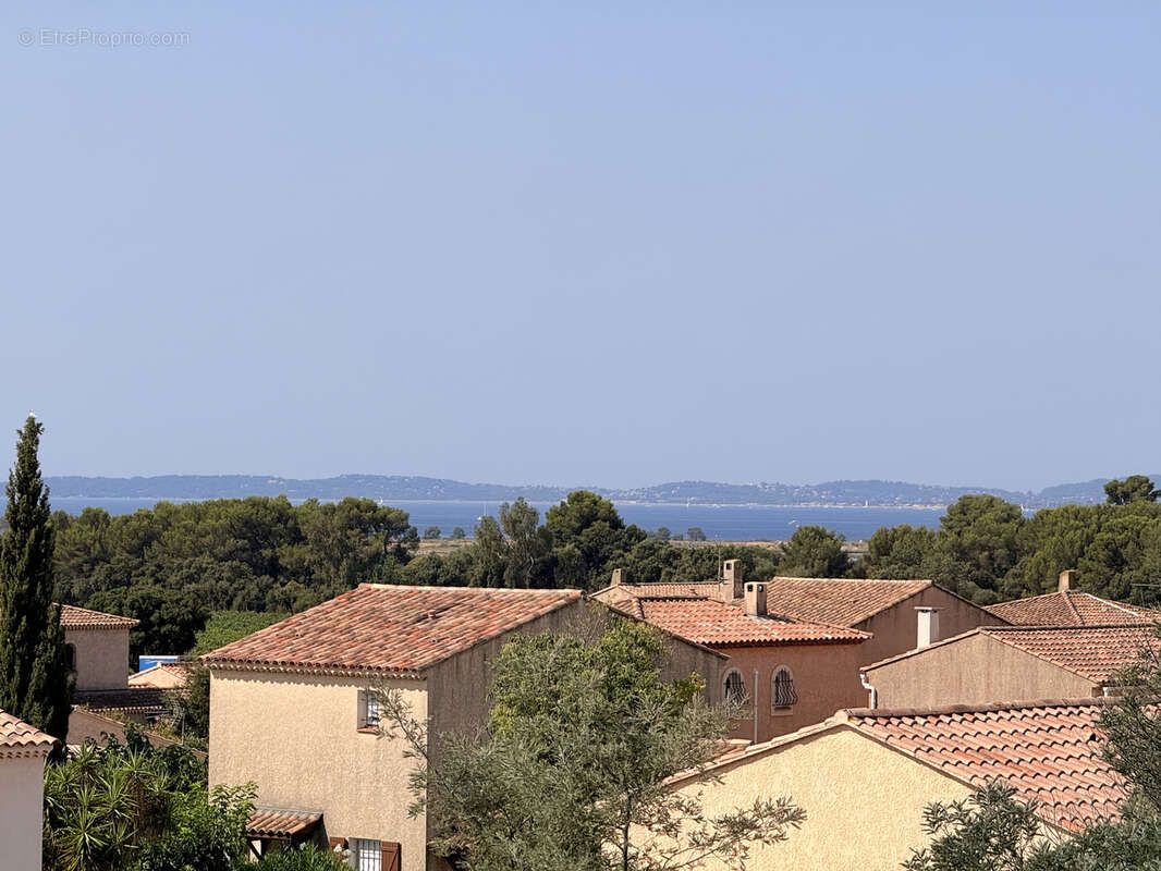 Studio avec vue mer   La Londe-les-Maures - photo 7