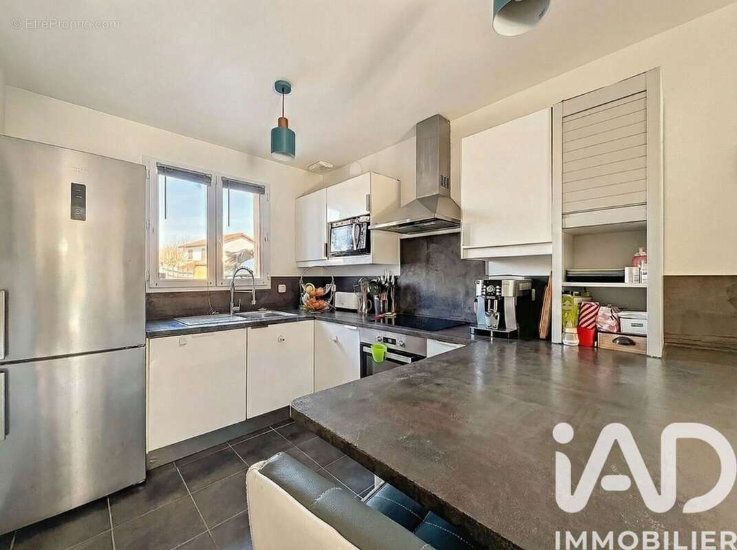 Photo 8 - Maison à VAULX-EN-VELIN