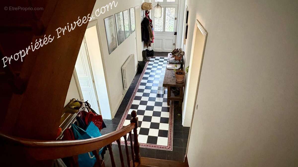 Maison à POUILLE