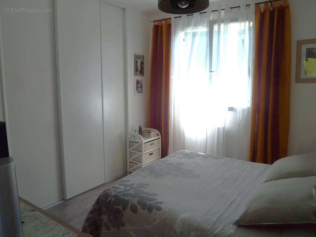 Maison à TOUET-SUR-VAR