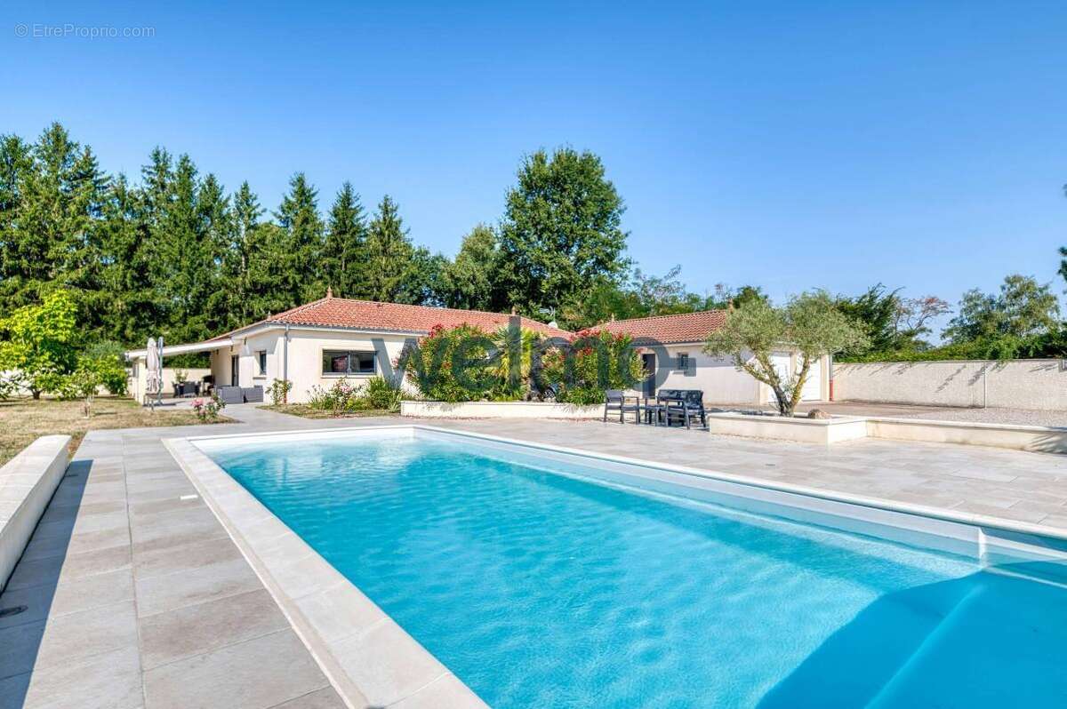 Maison à VILLEFRANCHE-SUR-SAONE