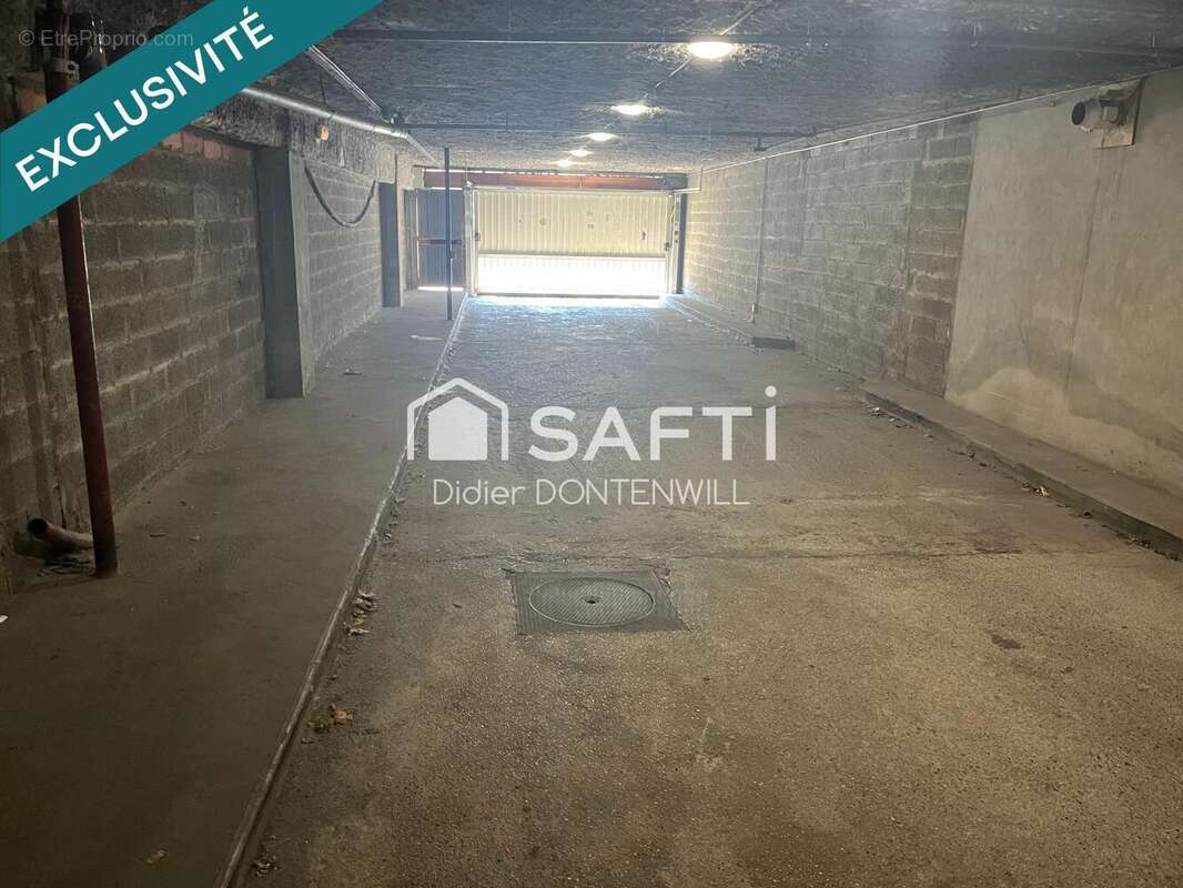 Photo 3 - Parking à PONT-DE-CHERUY