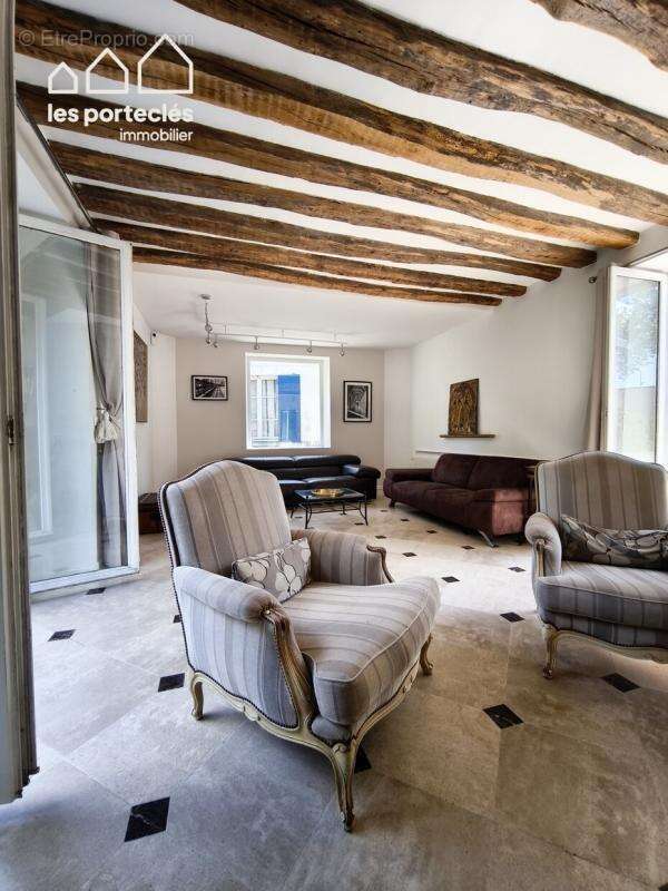 Demeure ancienne rénovée  11 pièces - 7 chambres - photo 5