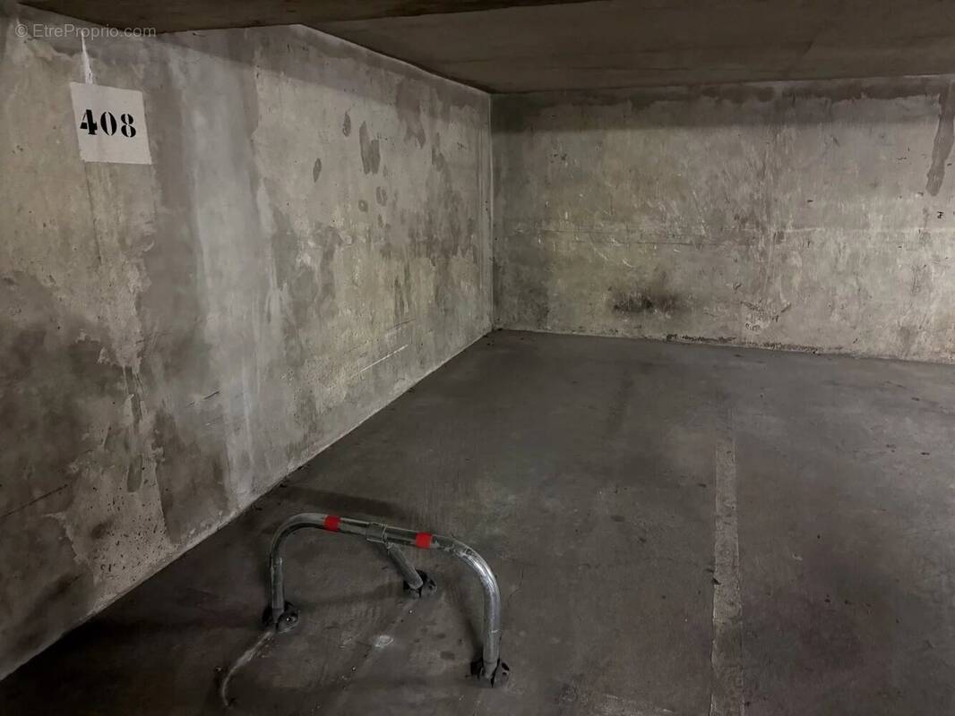 Parking à PARIS-19E