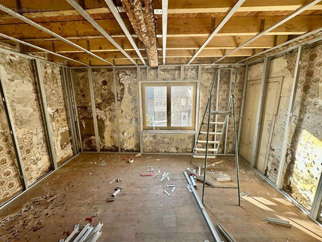 Appartement à MIRIBEL