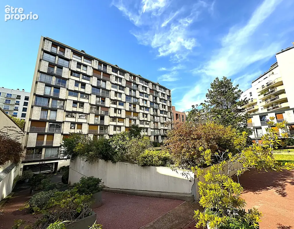 Double box avenue Philippe Auguste d'environ 26m2 - photo 4