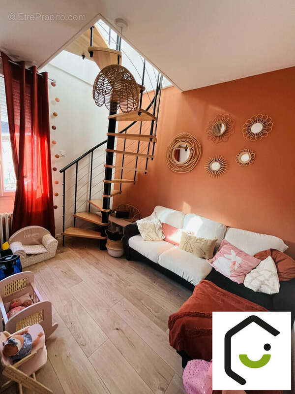 Maison à REMAUGIES