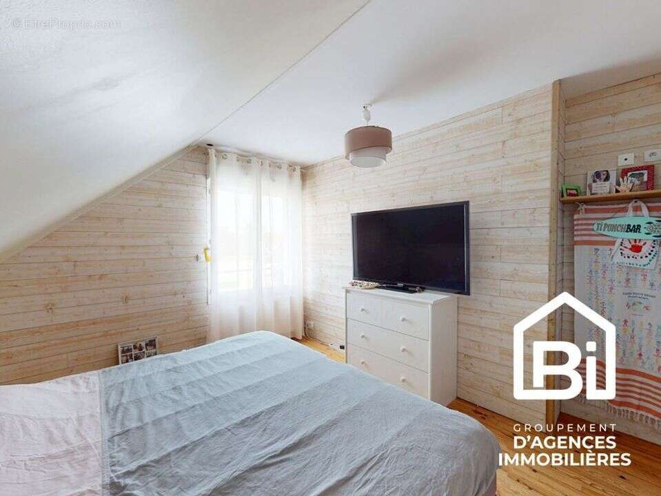 Maison à OUISTREHAM