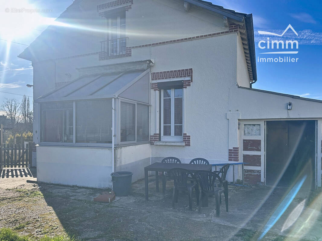Maison à CHALETTE-SUR-LOING
