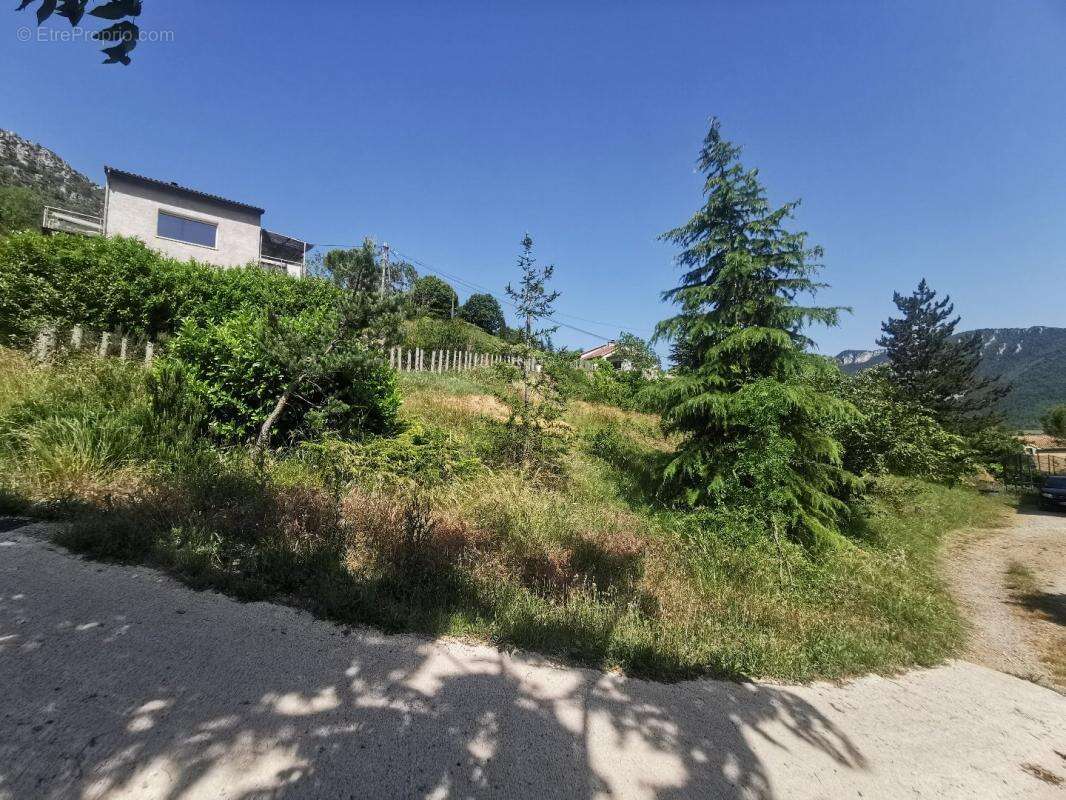 Terrain à MOSTUEJOULS