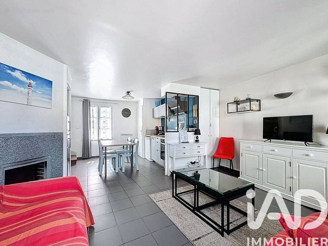 Photo 1 - Maison à LA FLOTTE