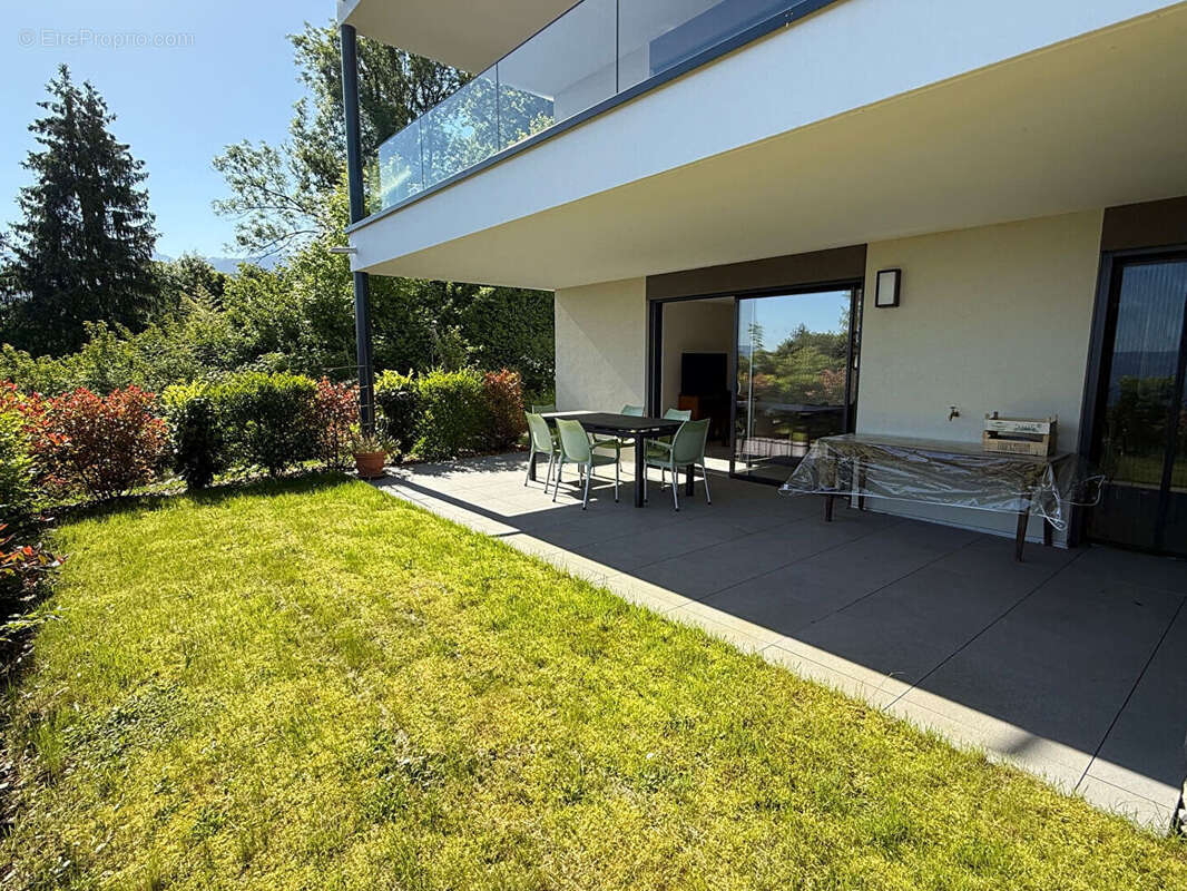 Appartement à NEUVECELLE