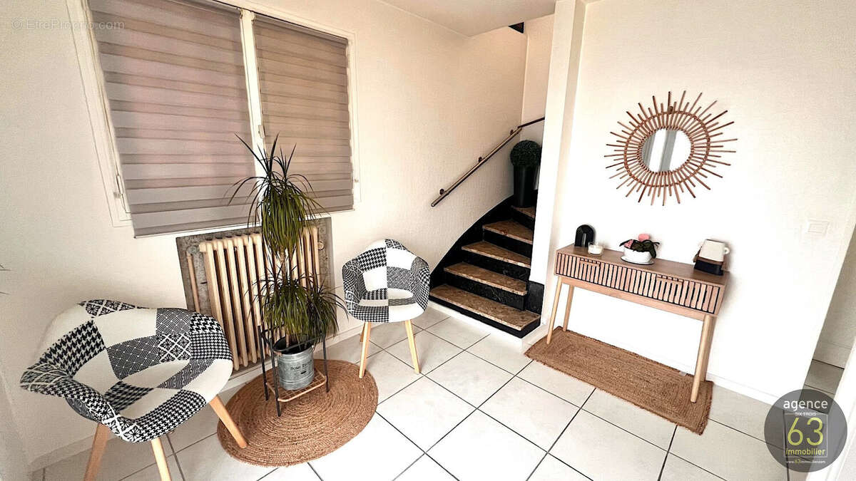 Maison 167 m² à Romagnat  - photo 9