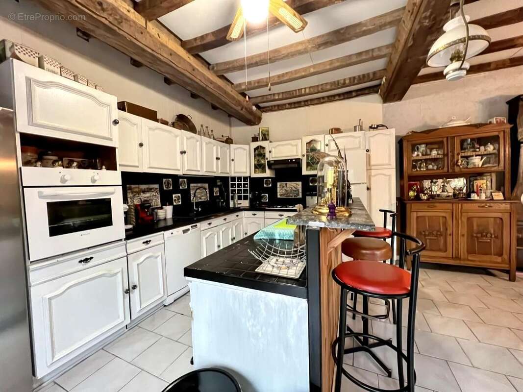 Maison 175 m² à Mezidon-Canon  - photo 4