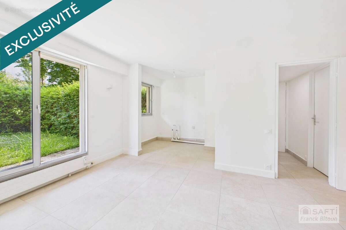Photo 4 - Appartement à COURBEVOIE