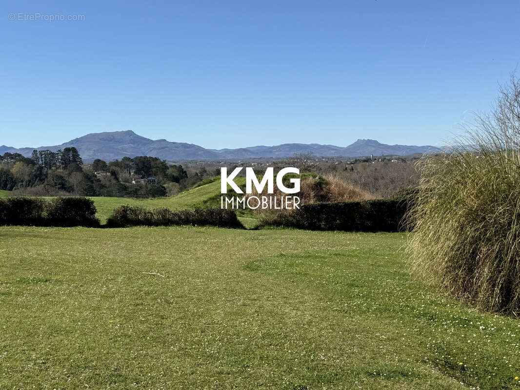 Appartement à ARCANGUES