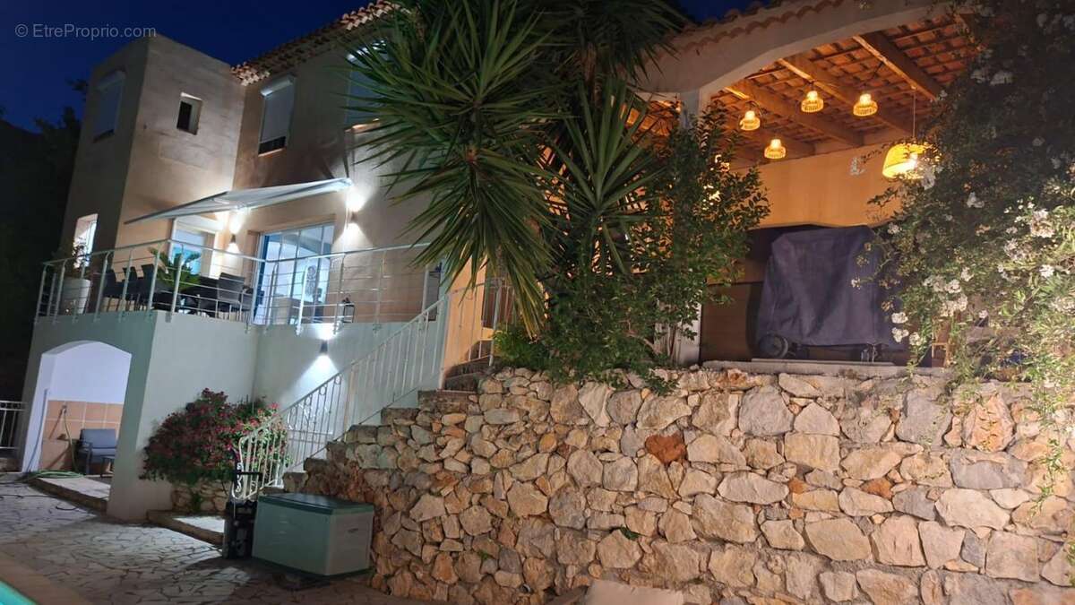 Maison à SEPTEMES-LES-VALLONS