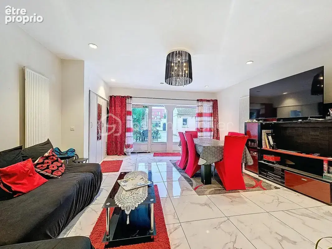 Maison de 5 pièces avec 3 chambres et sa dépendance meublée - photo 6