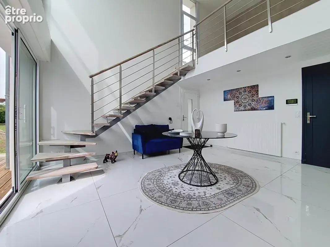 Maison rénovée - 5 chambres - Véranda - Espace bureau - Grand garage - photo 14