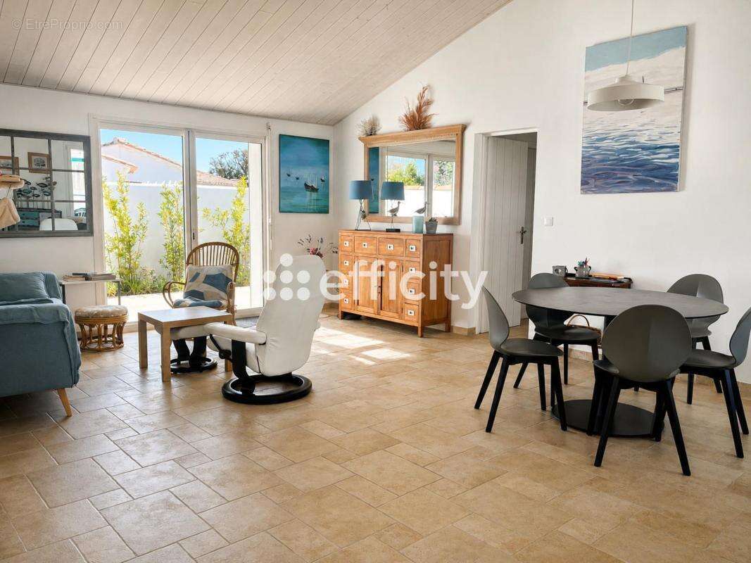 Maison à LE BOIS-PLAGE-EN-RE