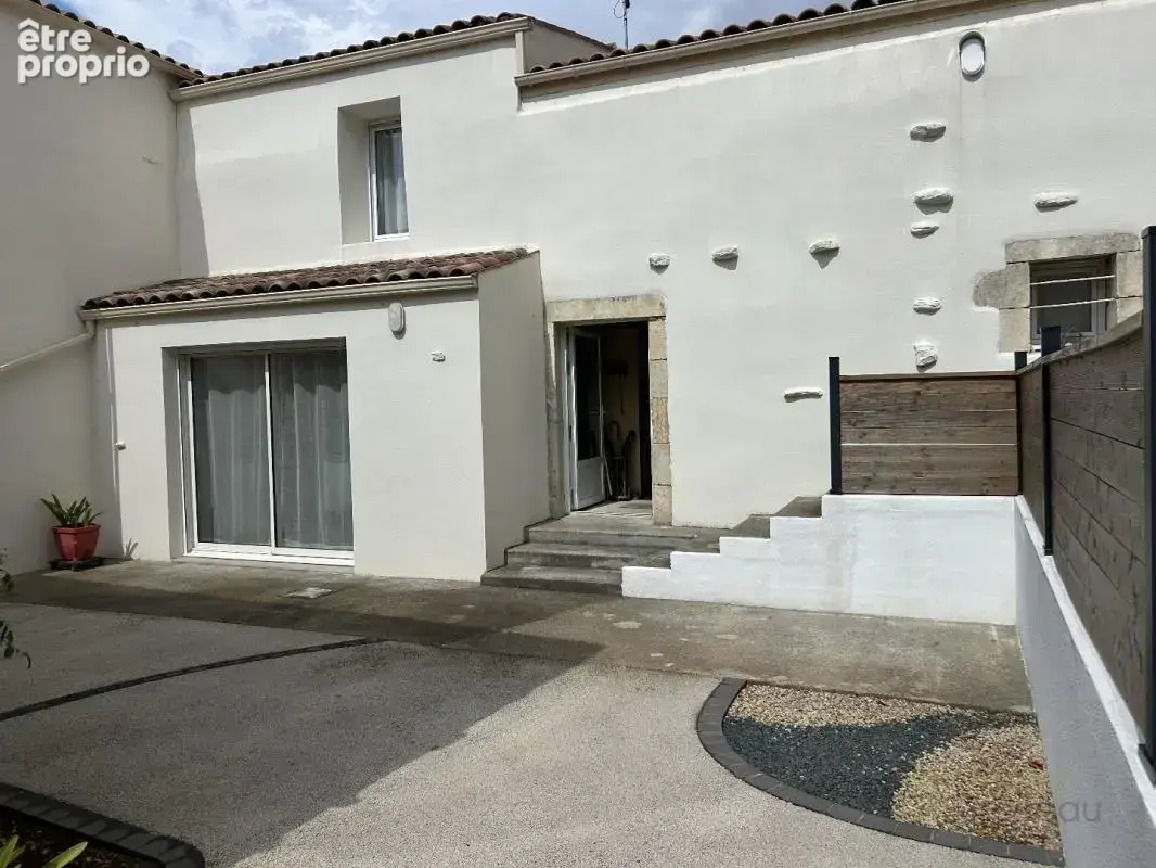 Maison à CHAILLE-LES-MARAIS