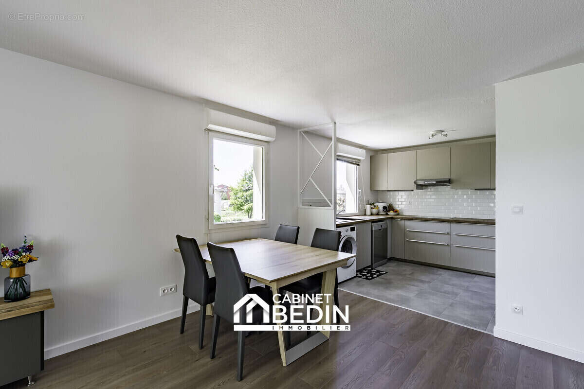 Appartement à COUTRAS