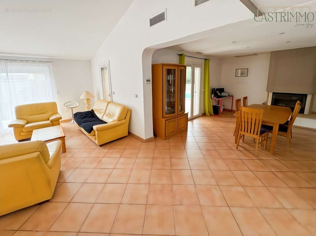 Maison à VILLETELLE