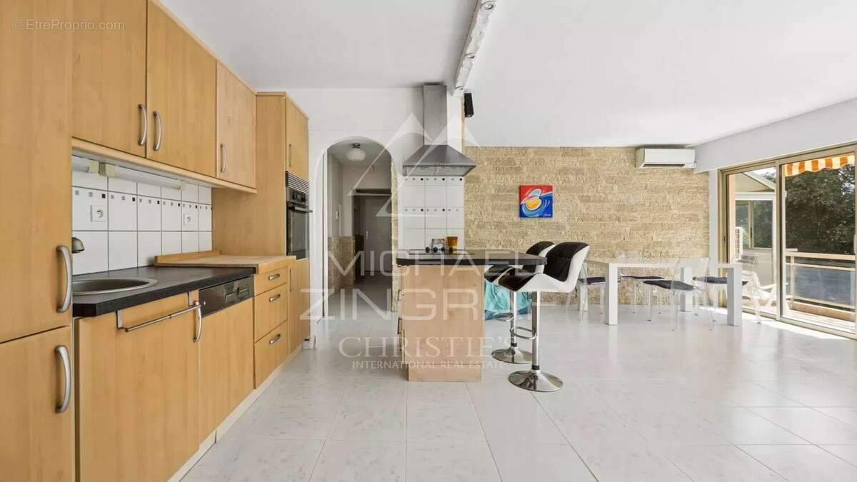 Appartement dernier étage avec vaste terrasse - photo 4