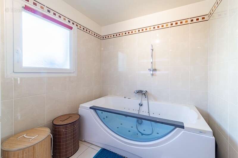  EXCLUSIVITÉ – Villa de Prestige avec Piscine et Jardin Méditerranéen sur les hauteurs de Juvignac - photo 21