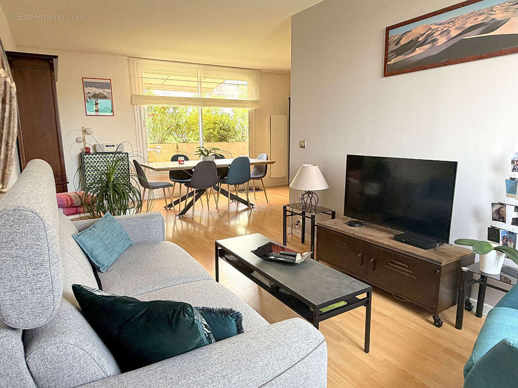 Appartement à MONTIGNY-LE-BRETONNEUX