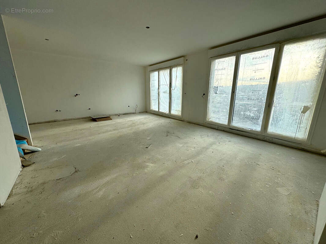 Appartement à ISSY-LES-MOULINEAUX