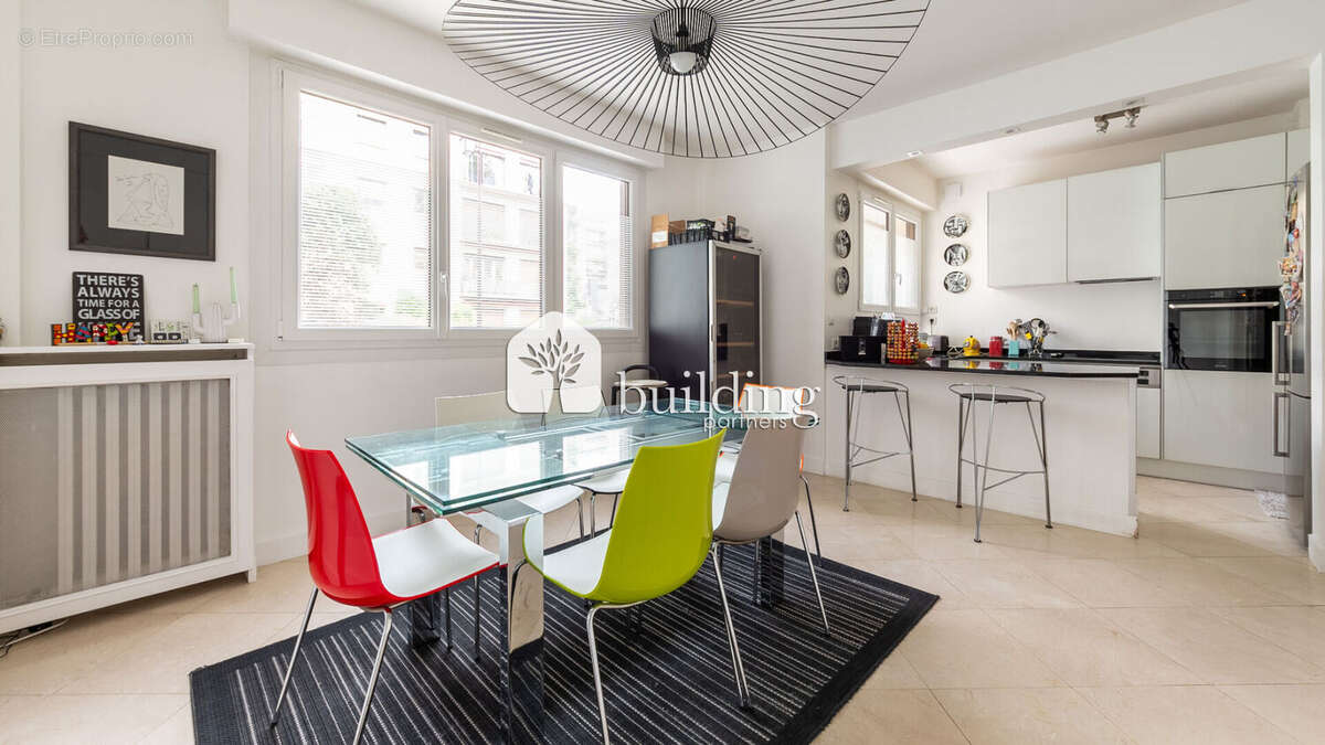 Appartement à NEUILLY-SUR-SEINE