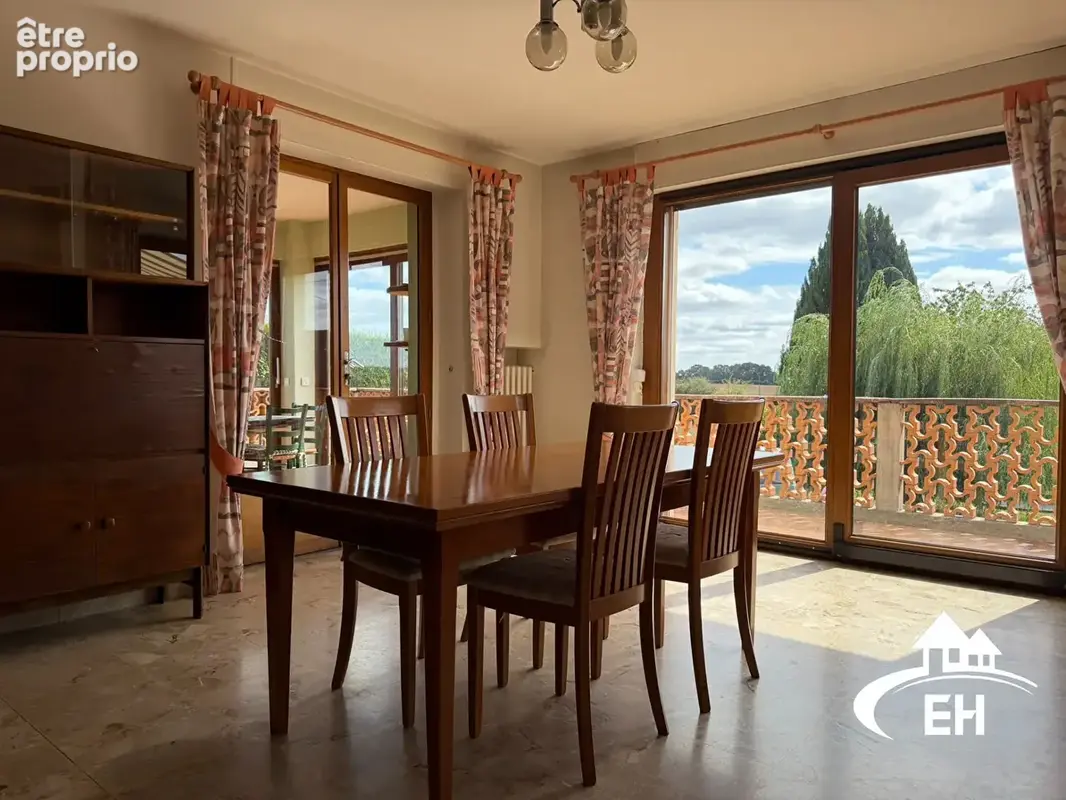 Maison familiale 5 chambres -vie de plain-pied - grand terrain - garages - photo 5