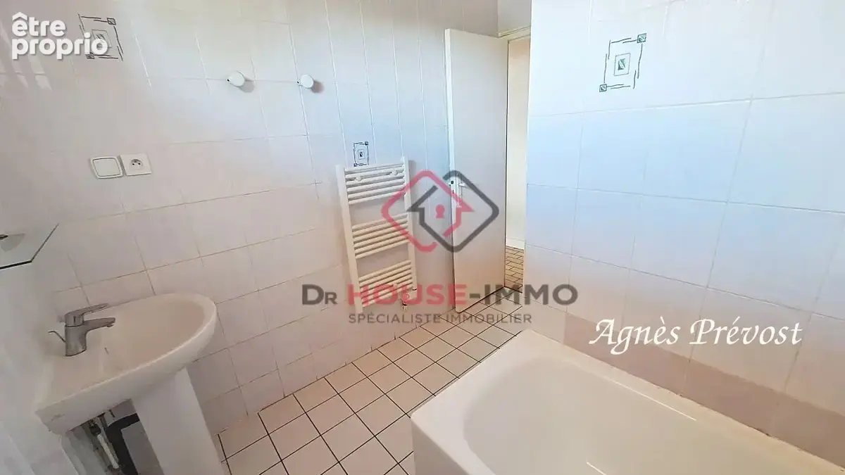 Maison 4 pièces 83 m² à vendre à Trevoux (01600) - photo 8