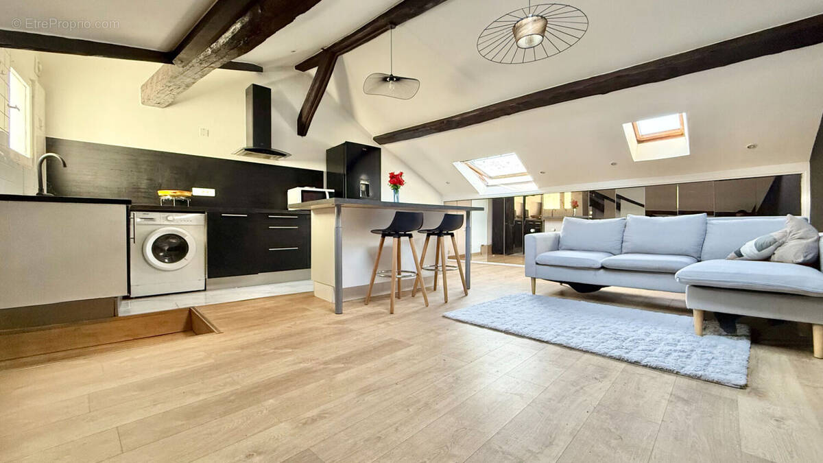 Appartement à CORBEIL-ESSONNES