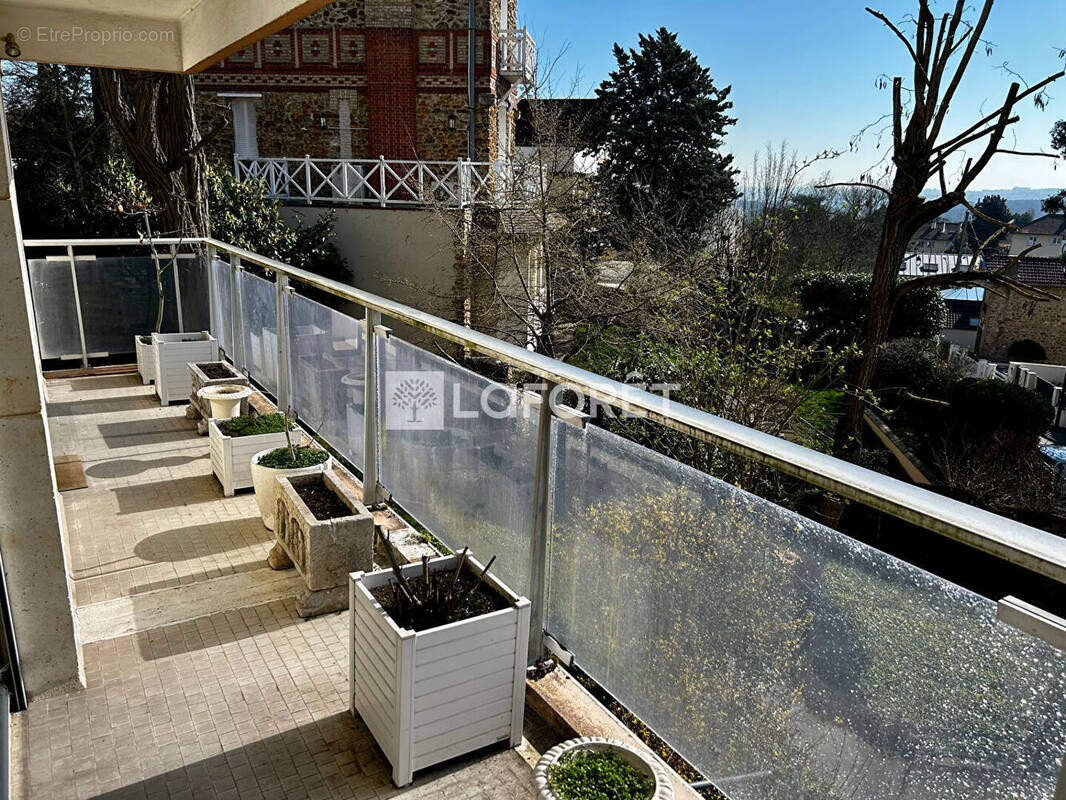 Appartement à GARCHES