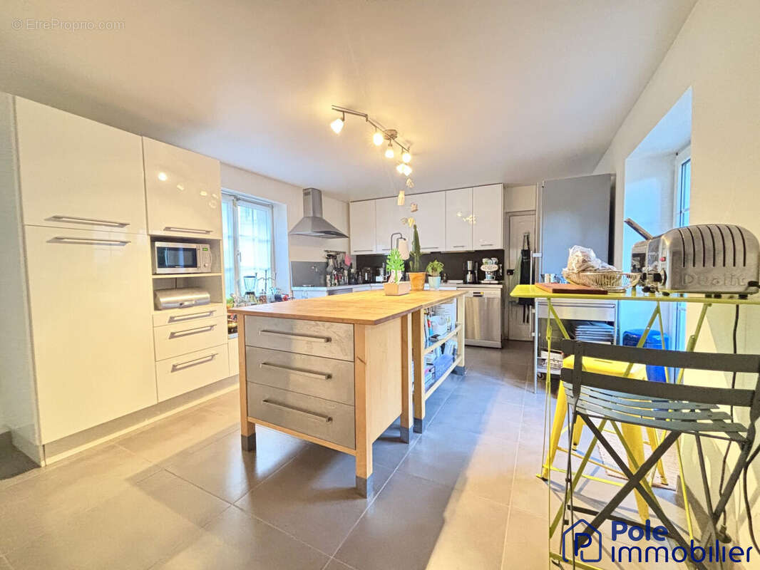 MAISON  MATHIEU 6PP- Cuisine aménagée et equipée  - Maison à MATHIEU