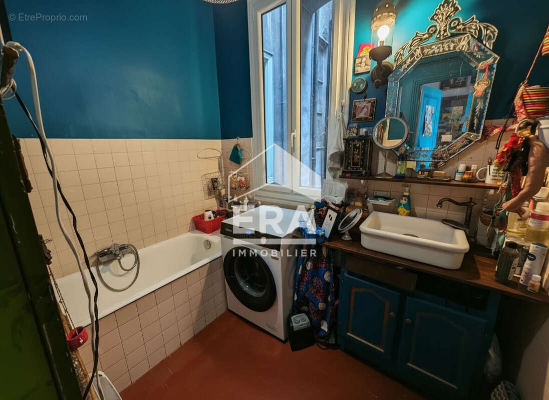 Appartement à MARSEILLE-6E