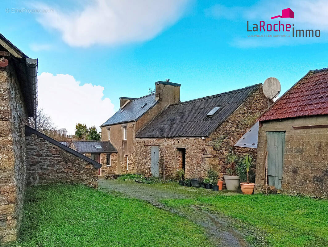 Maison à LANNEUFFRET