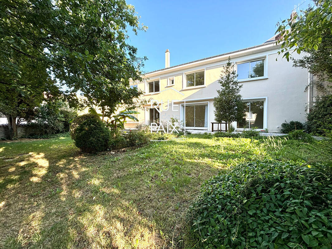 Maison à SECONDIGNY