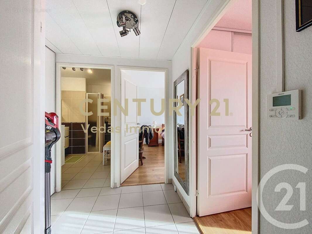 Appartement à JUVIGNAC