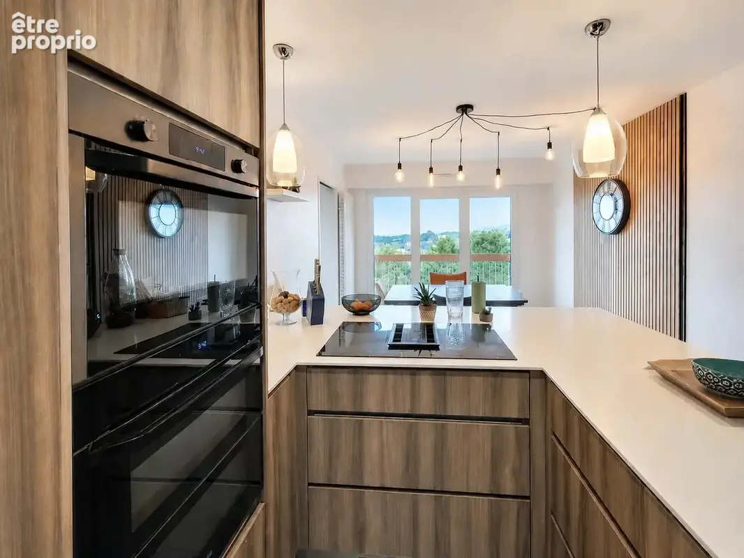 VOIRON – Appartement 5 pièces rénové avec vue panoramique - photo 9